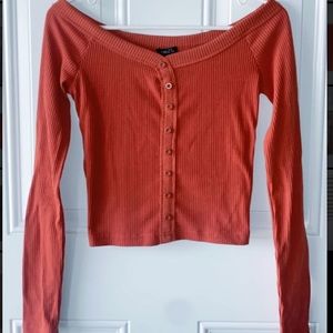 Off the shoulder burnt orange button up top
